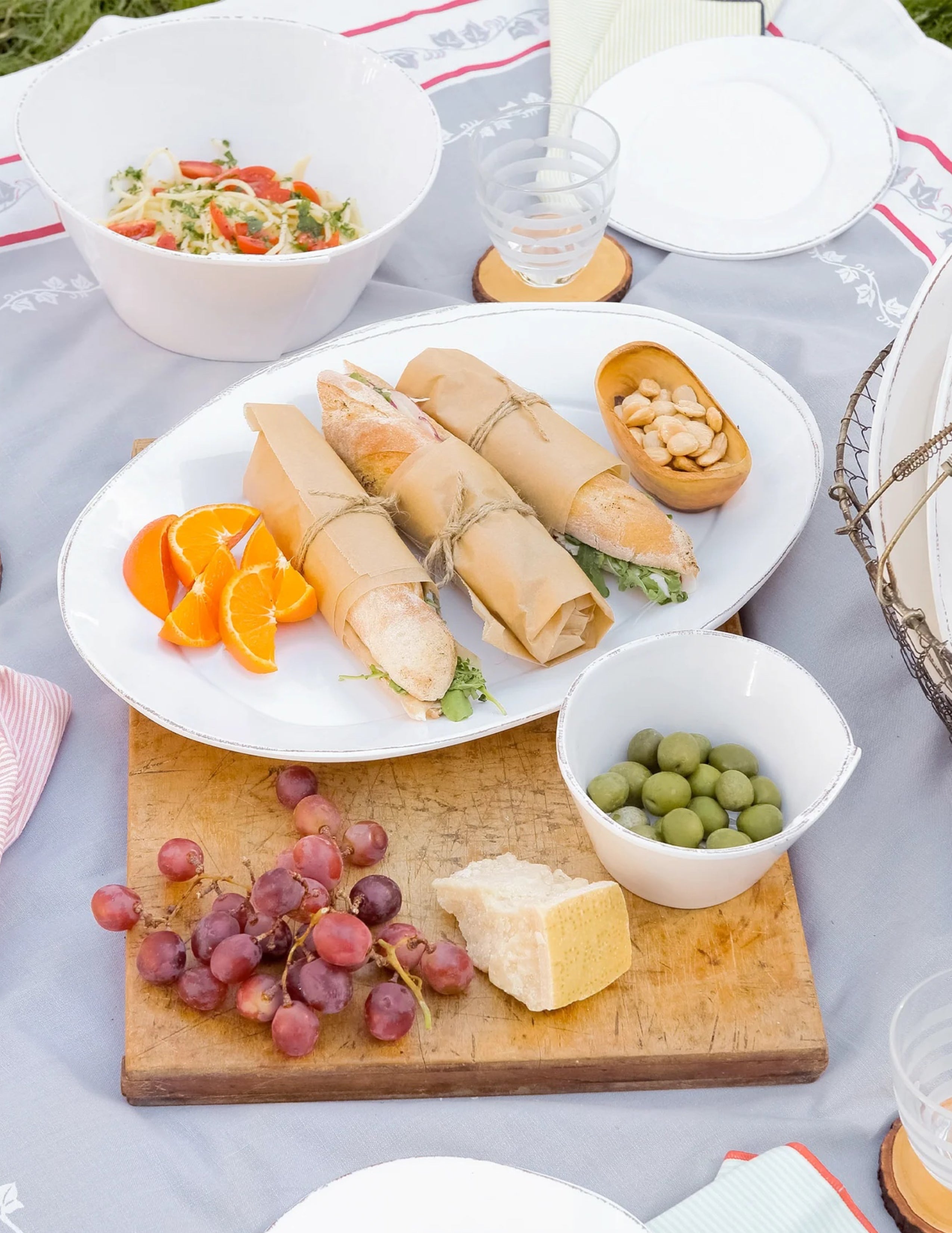Lastra White Melamine Stacking Cereal Bowl Set/4