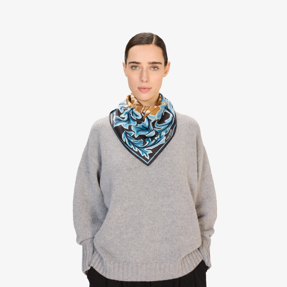 Square 65 Leonard - Blue