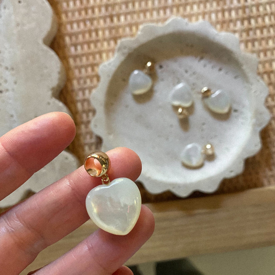 Gemma Mother Of Pearl Bail