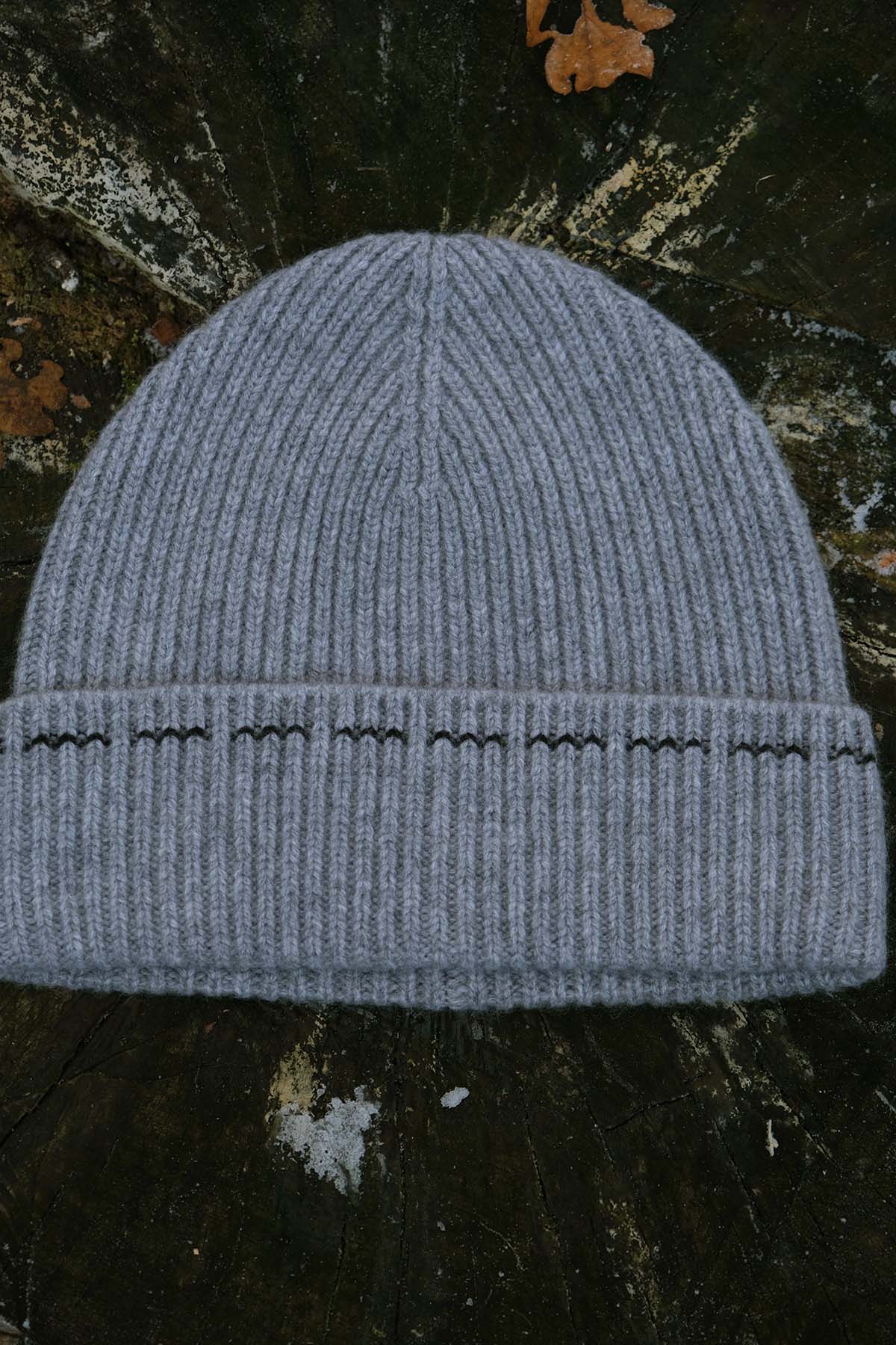 Ring Ribbed Cashmere Beanie - Grey