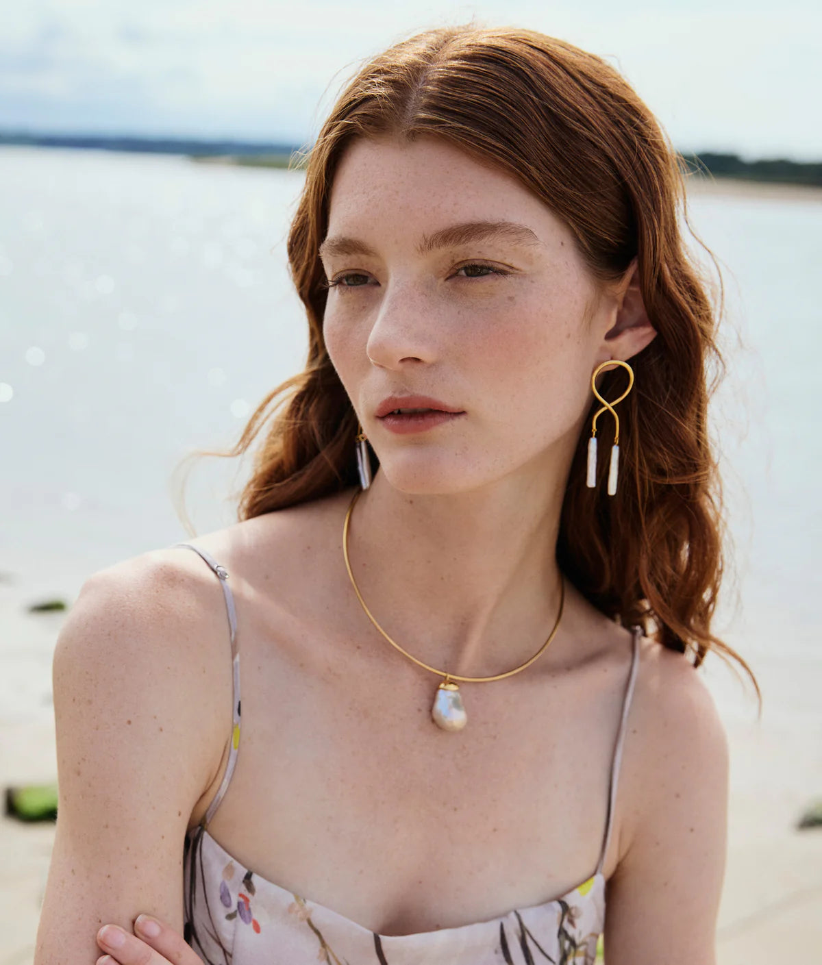 Etienne Earrings Stick Pearl