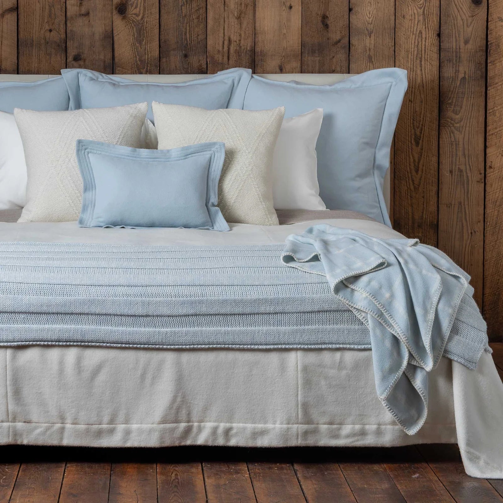 Graydon Throw - Chambray/Ivory