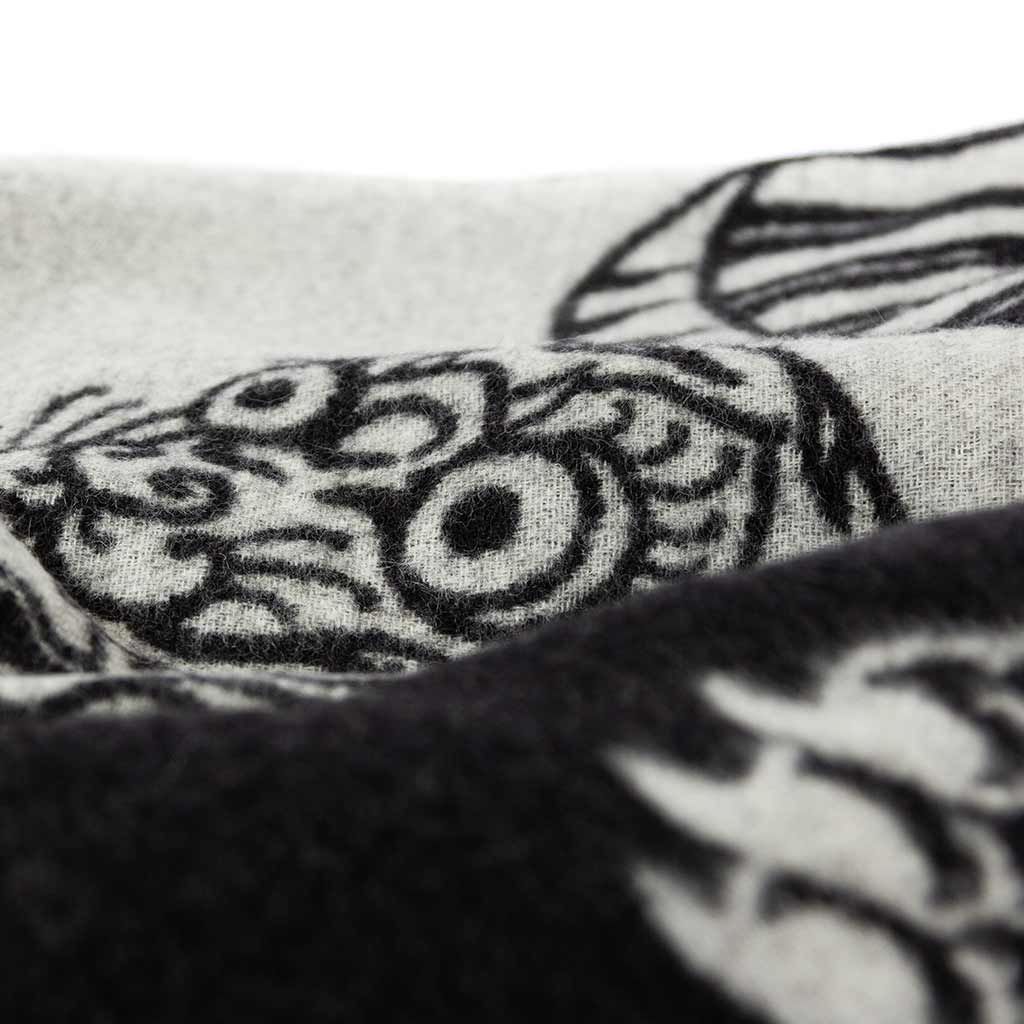 Voodoo Reversible Throw - Black/Ivory