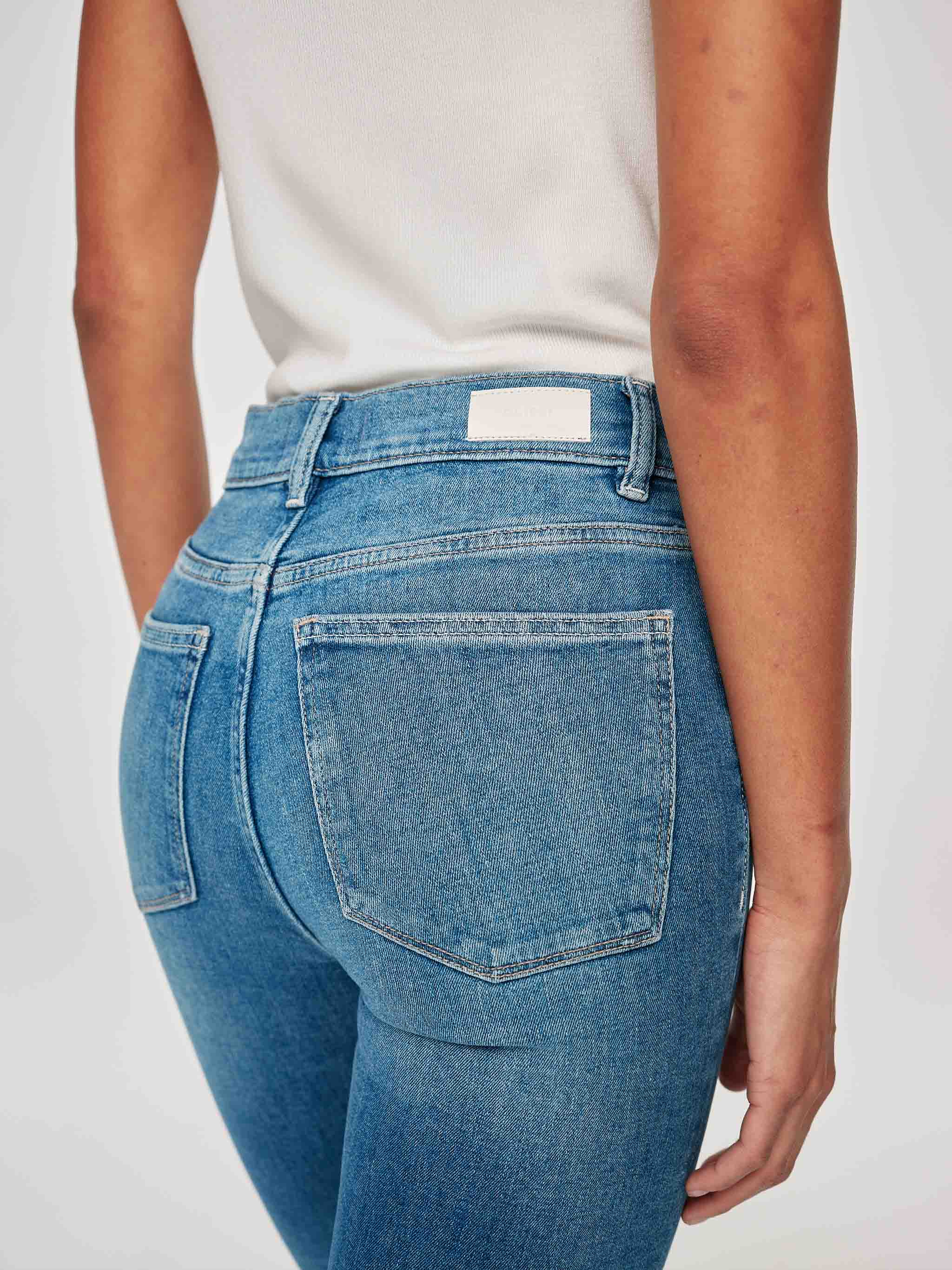 Bridget Boot High Rise Instasculp Crop Jeans - Island Park