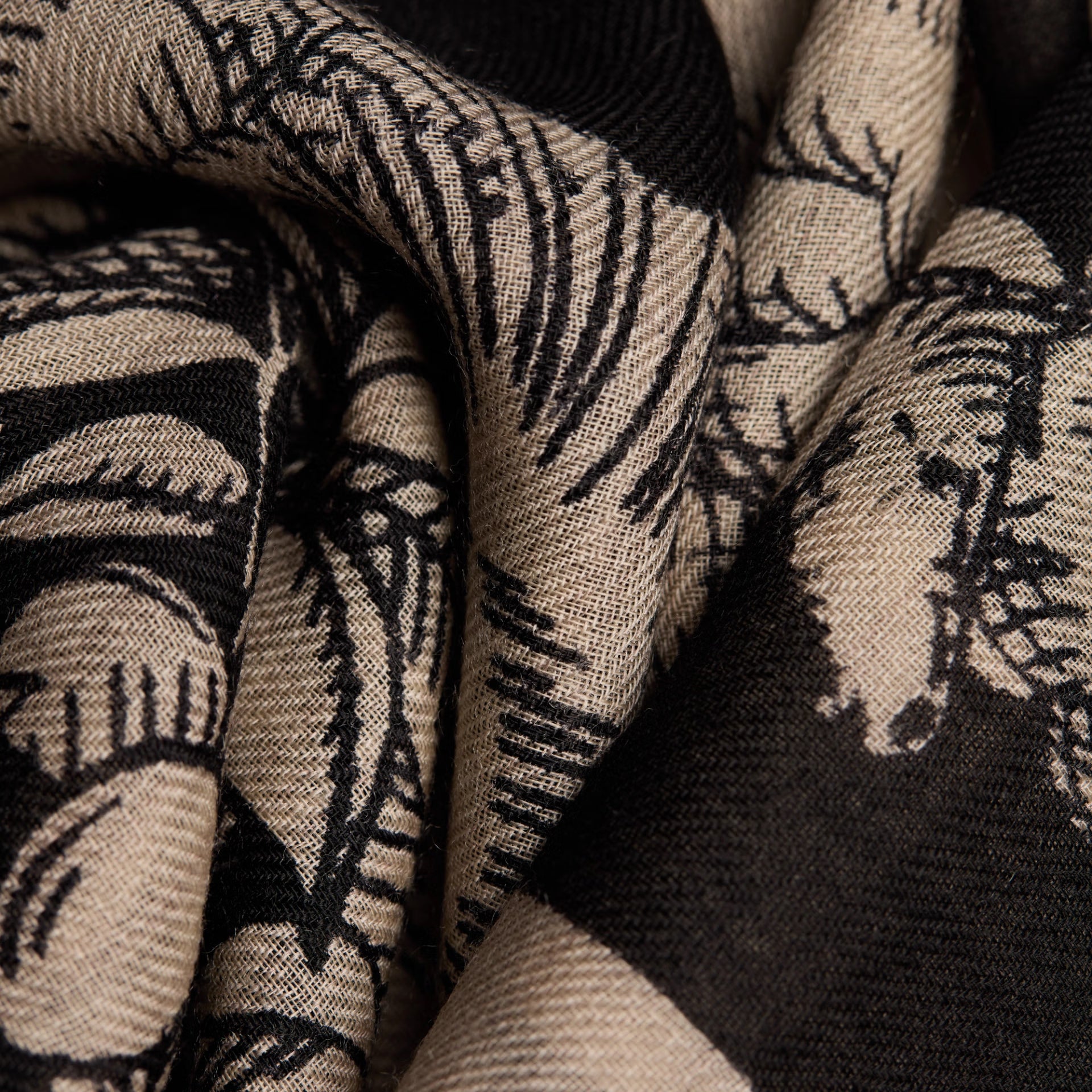 Scarf 55 - Magnus - Black