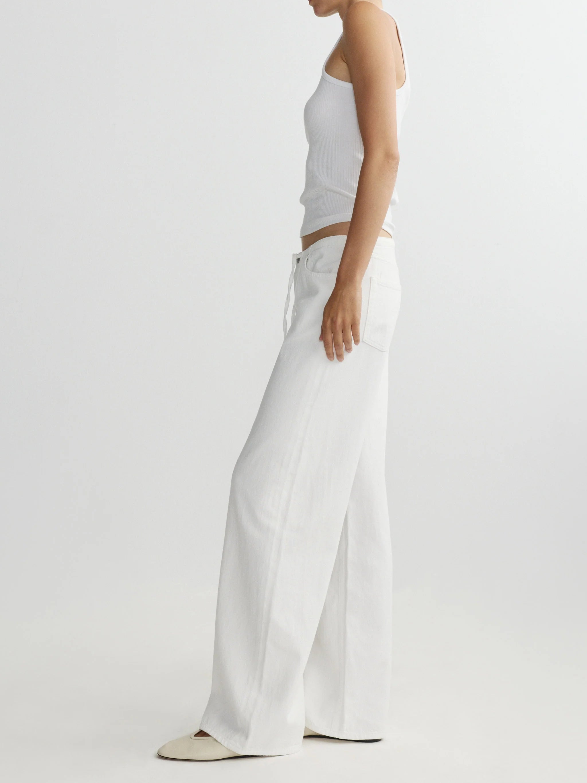 Sienna Low-Slung Wide Leg Relaxed 31” Jeans - White Aura