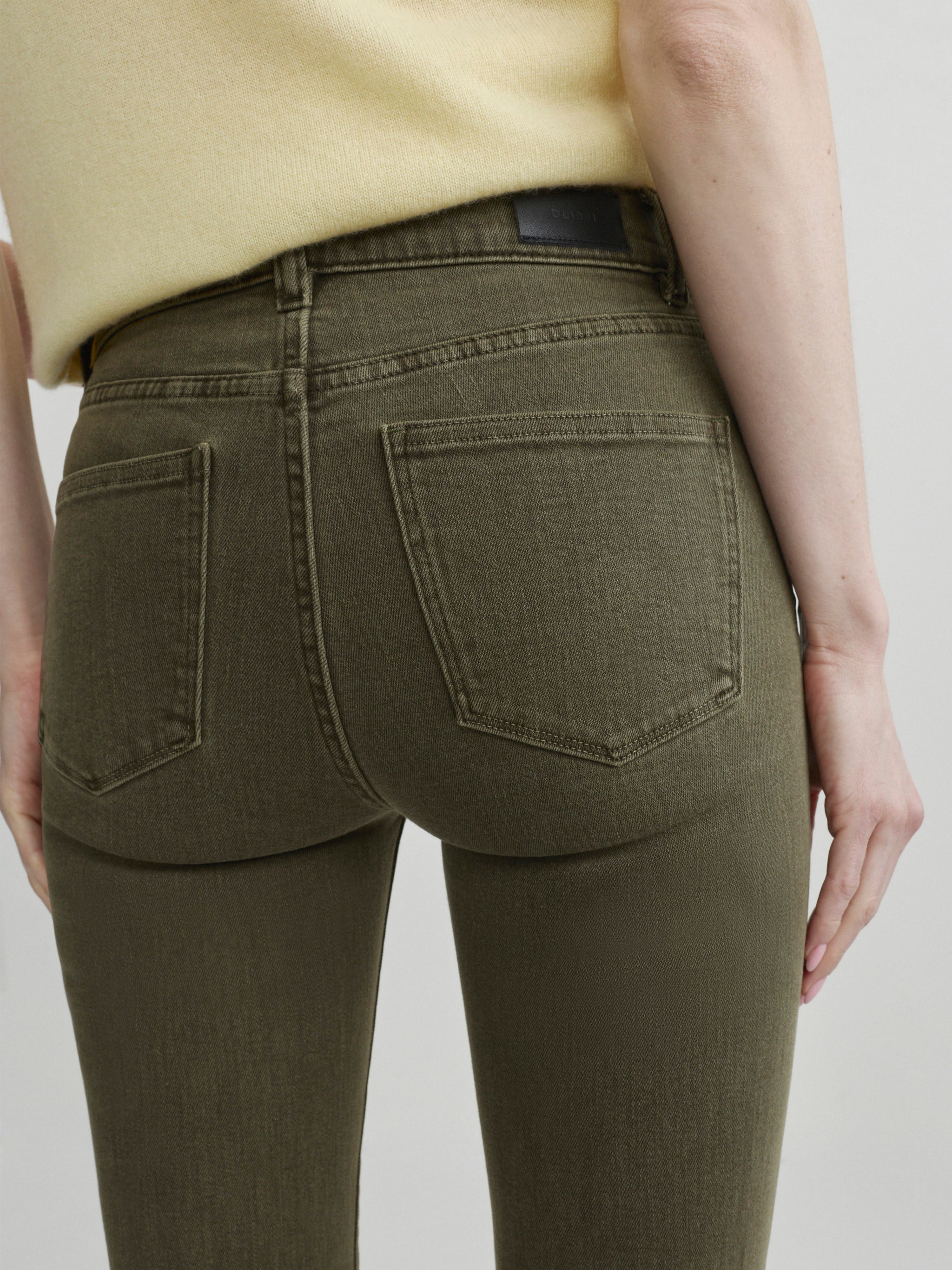 Mara Straight Mid Rise Instasculpt™ Ankle Jeans - Pine