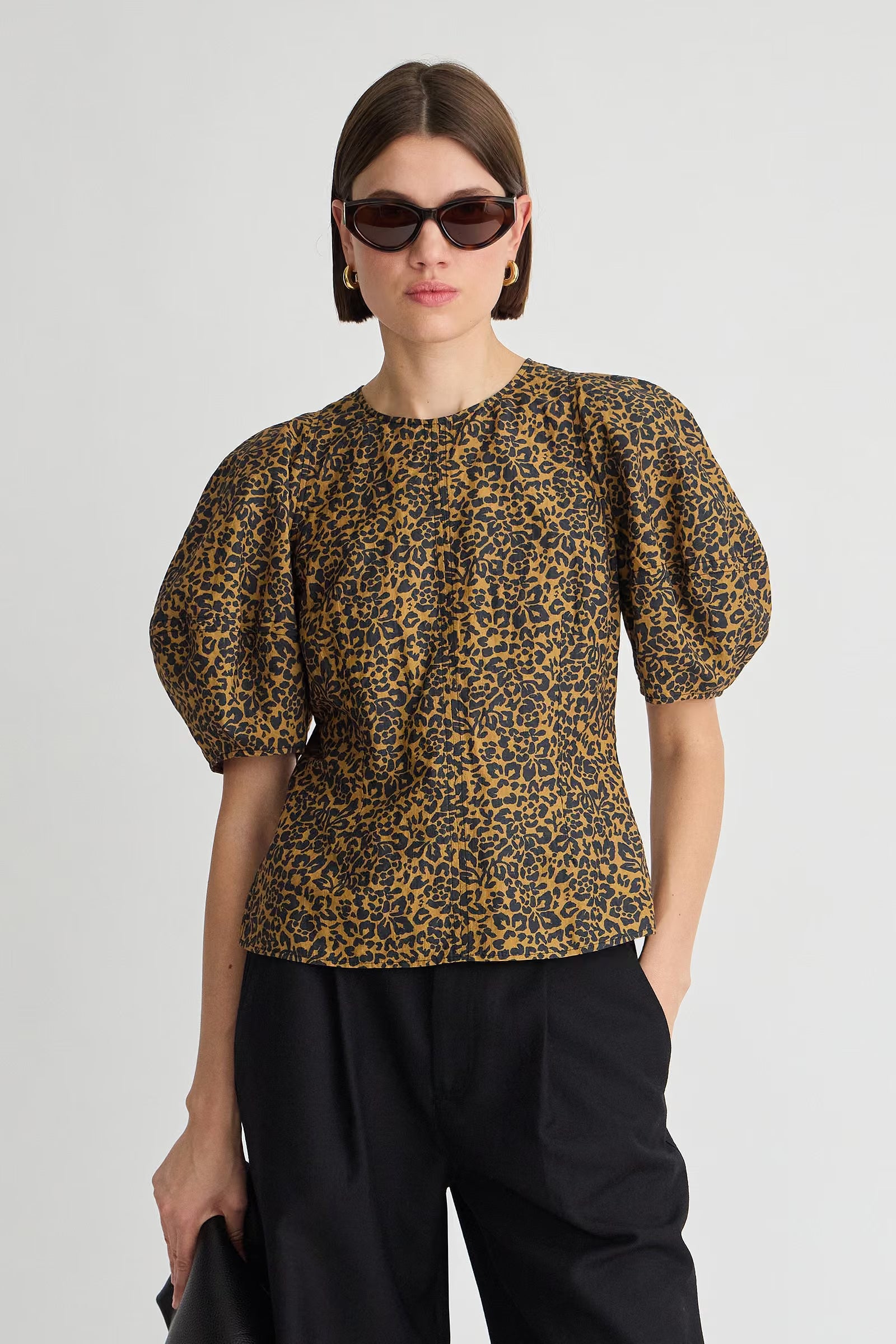 Lino Top - Leo Midnight Floral