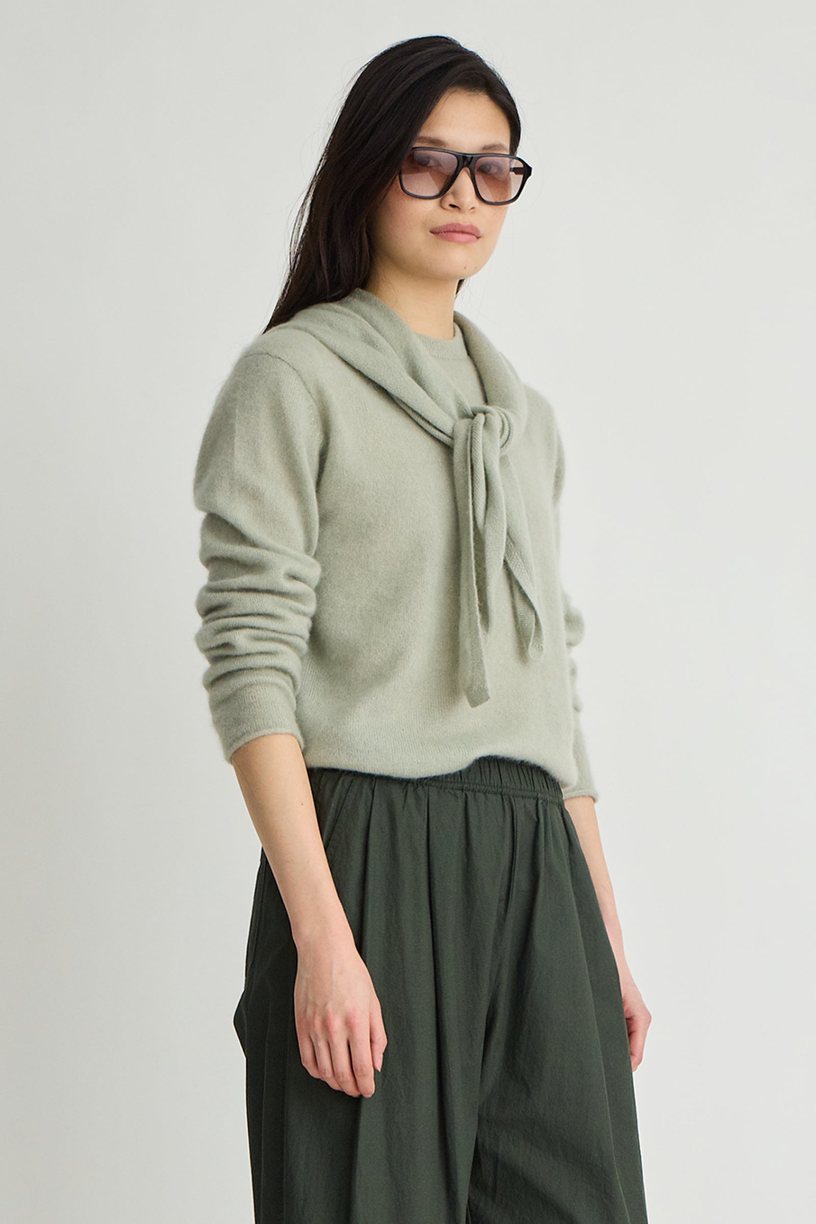 SOFTEST TISSUE SCARF TIE TOP