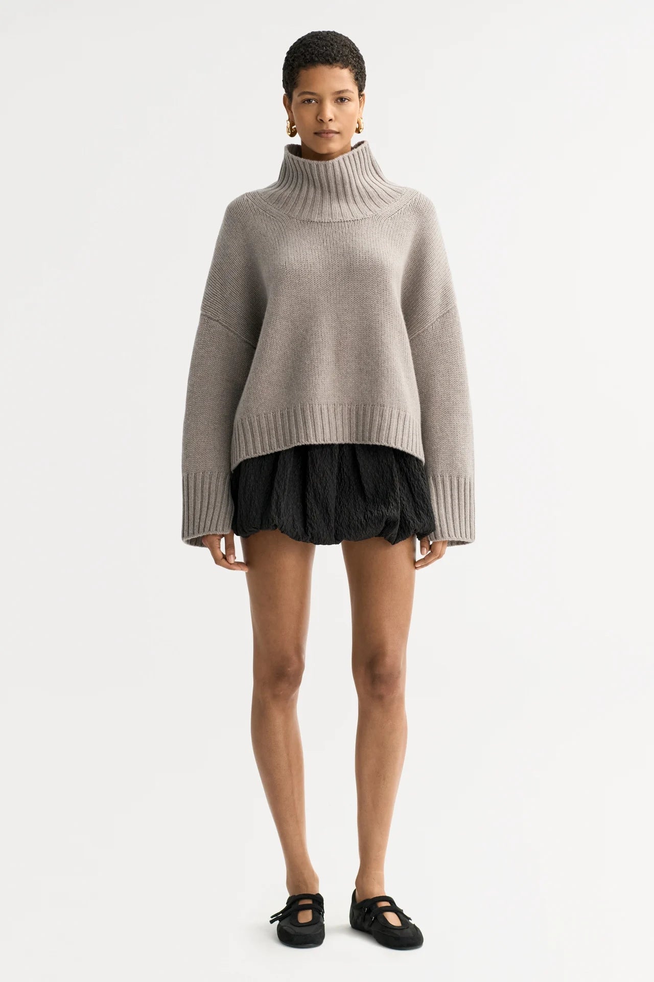 Girlfriend Turtleneck - Greige
