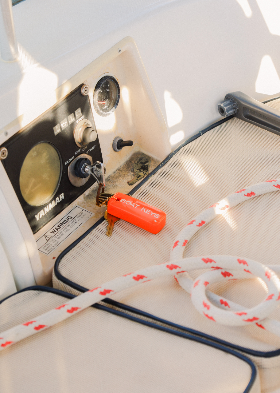Freshwater Curated Goods™ - BOAT KEYS Floating Keychain