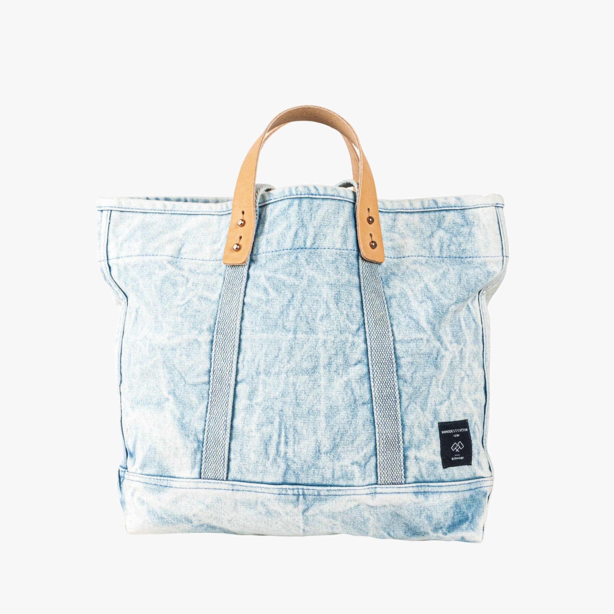 IMMODEST COTTON - Small East West Tote | Acid wash