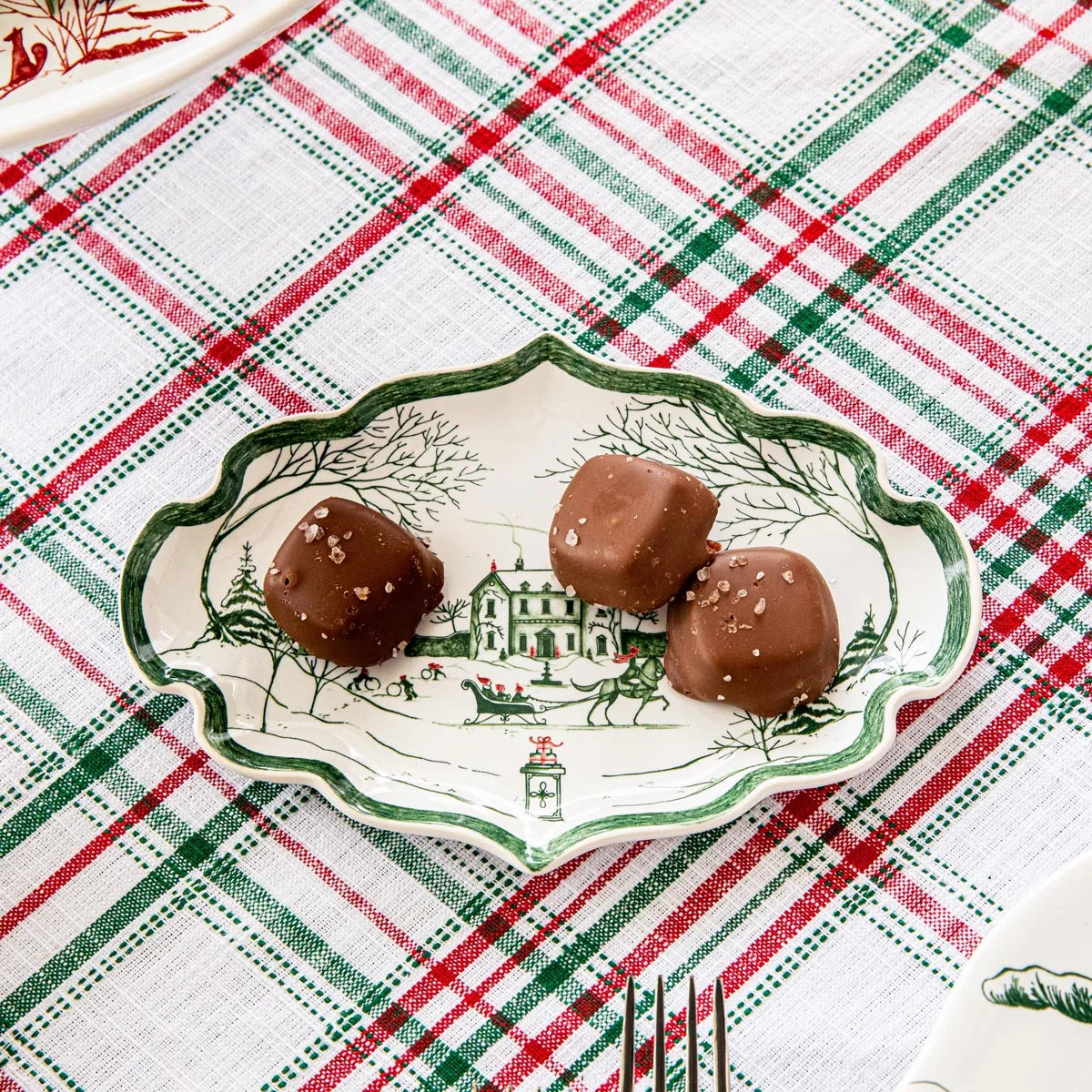 Country Estate Winter Frolic Tray - Evergreen
