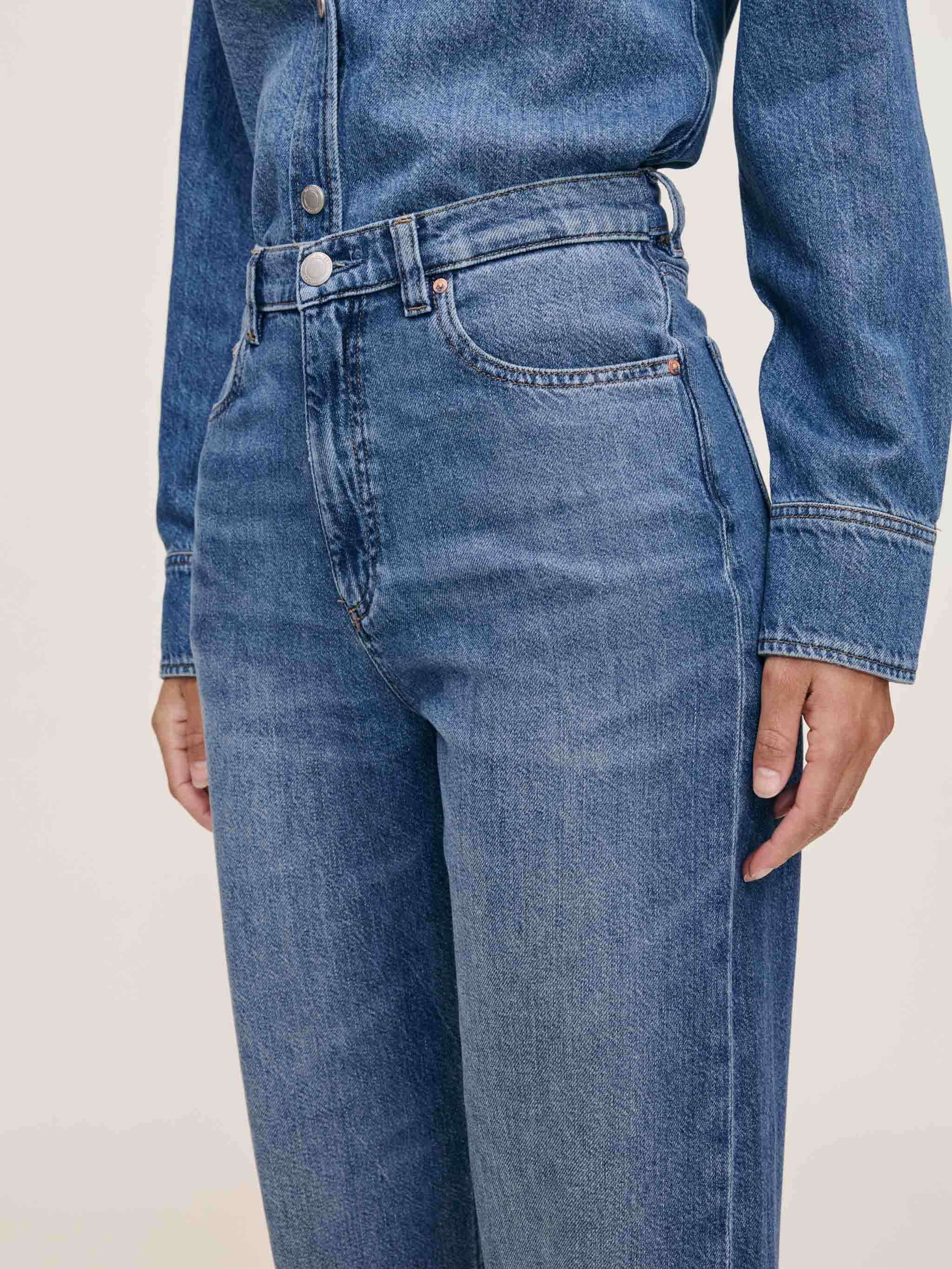 Karmine Refined Wide Leg High Rise 31" Jeans - Lapis