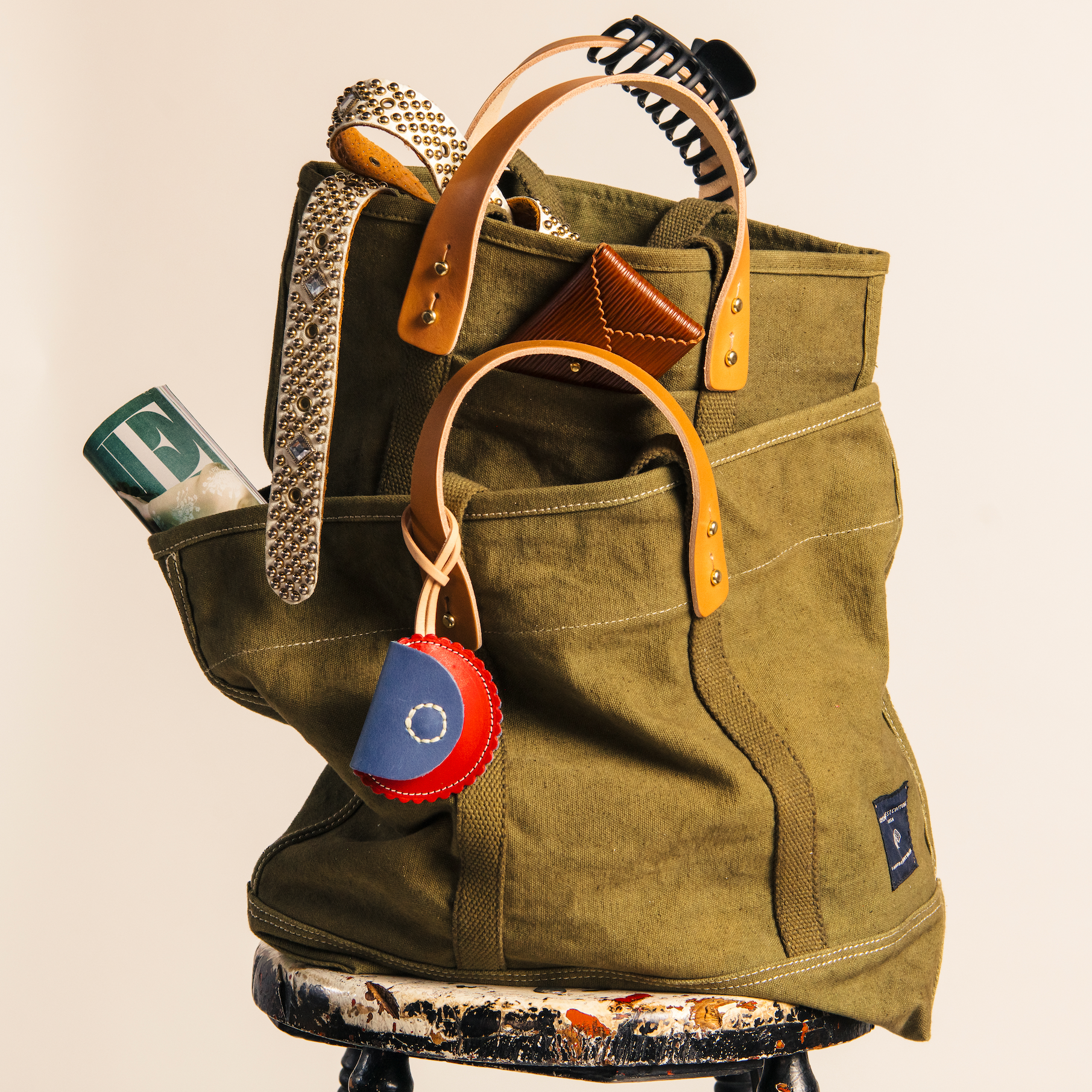 IMMODEST COTTON - Small East West Tote | Olive