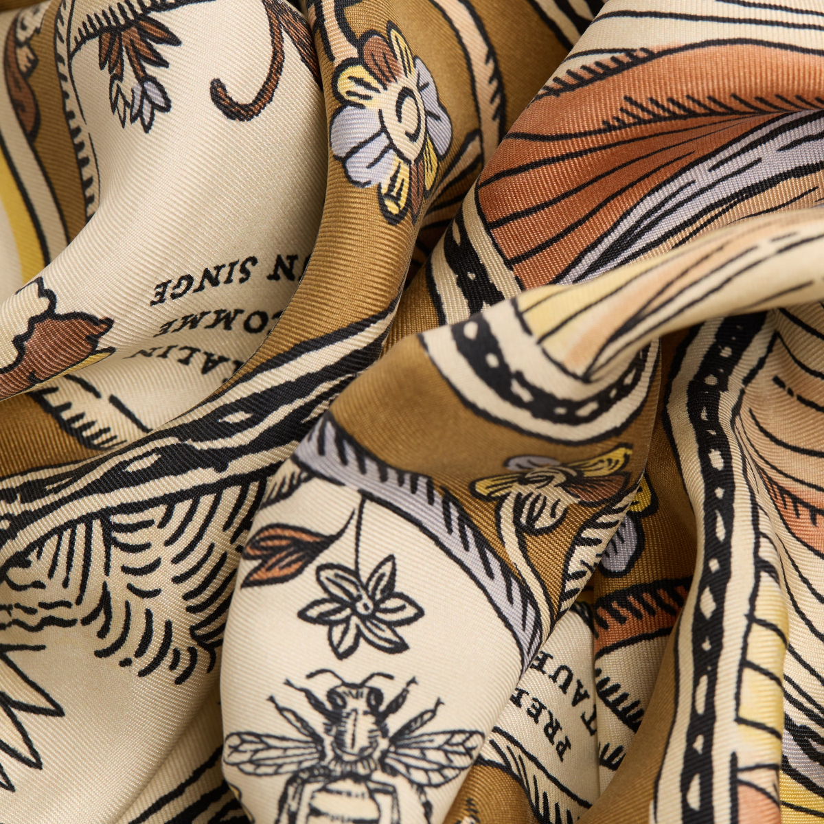 Square 70 Chance Inoui - Golden Brown