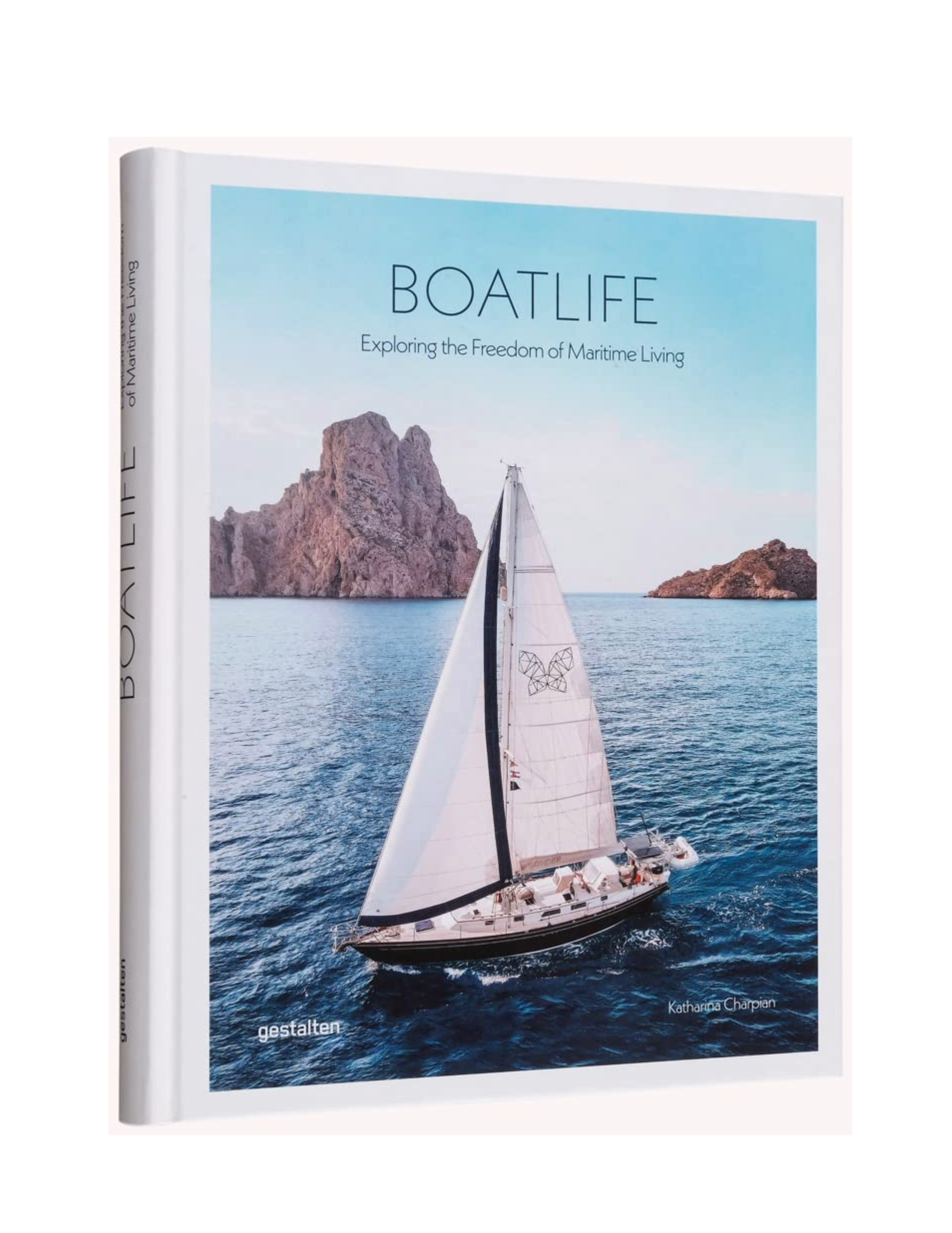 Boatlife: Exploring the Freedom of Maritime Living