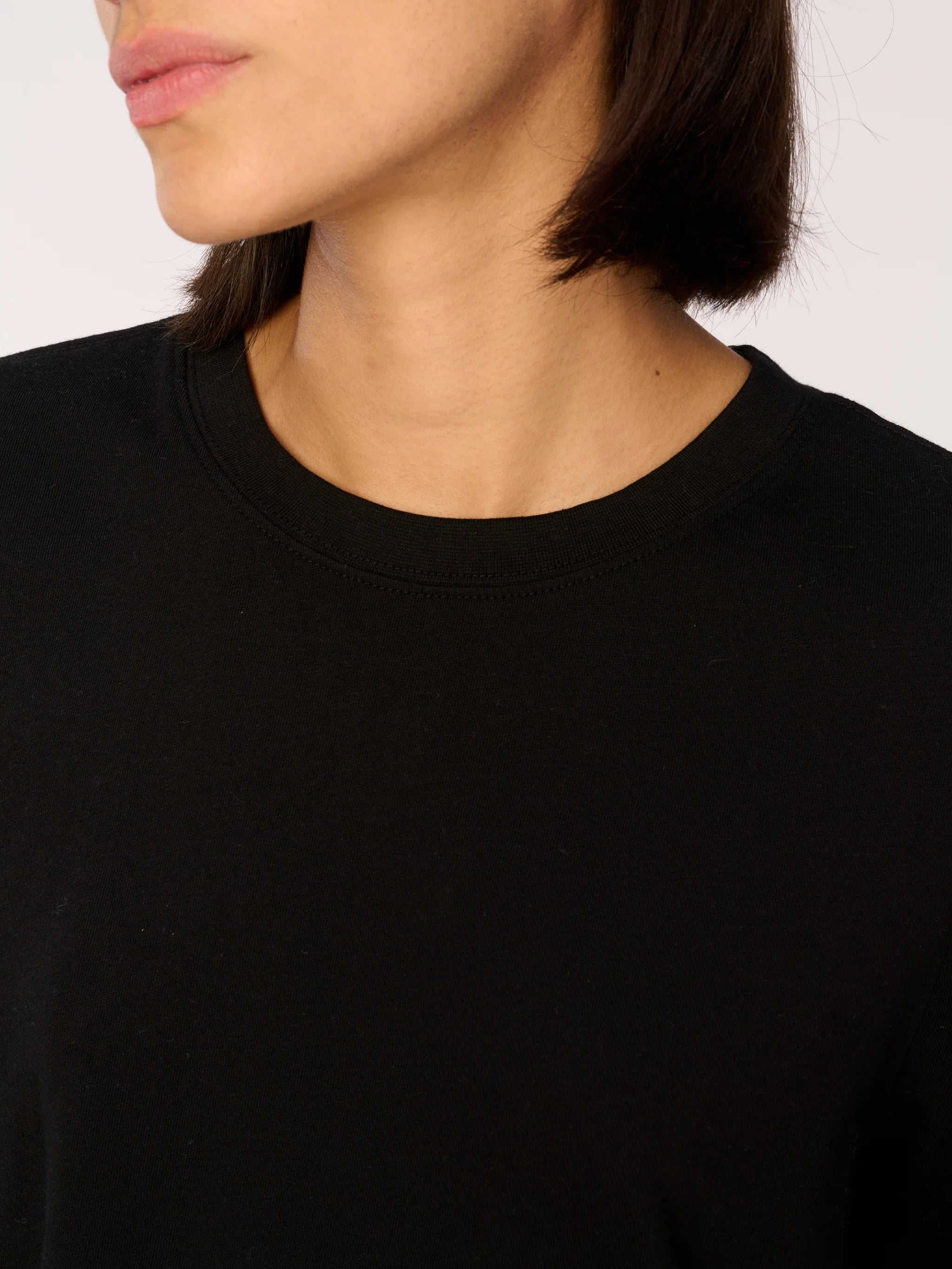 Essential Tee - Black