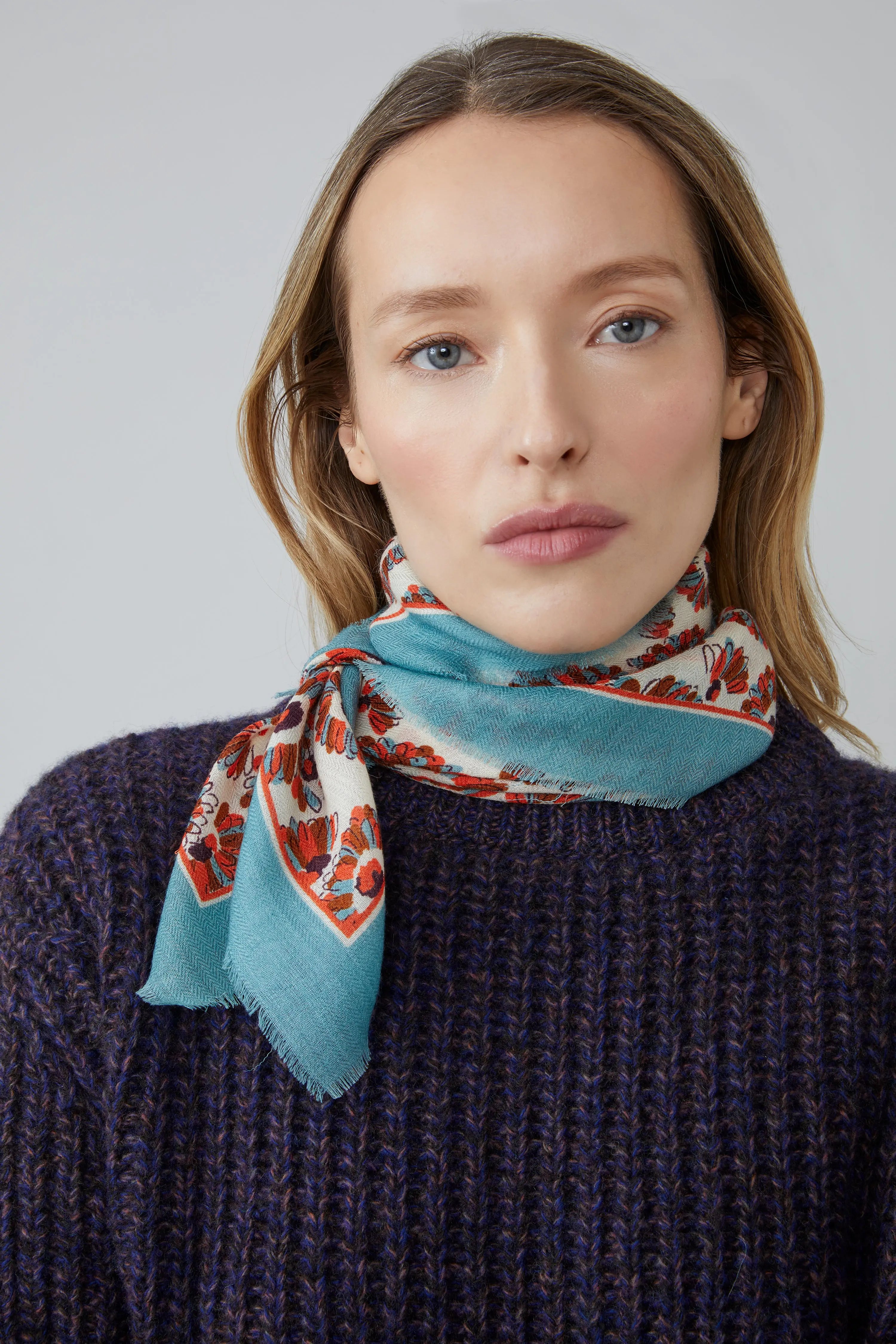 Croydon Scarf N°794 - London Blue
