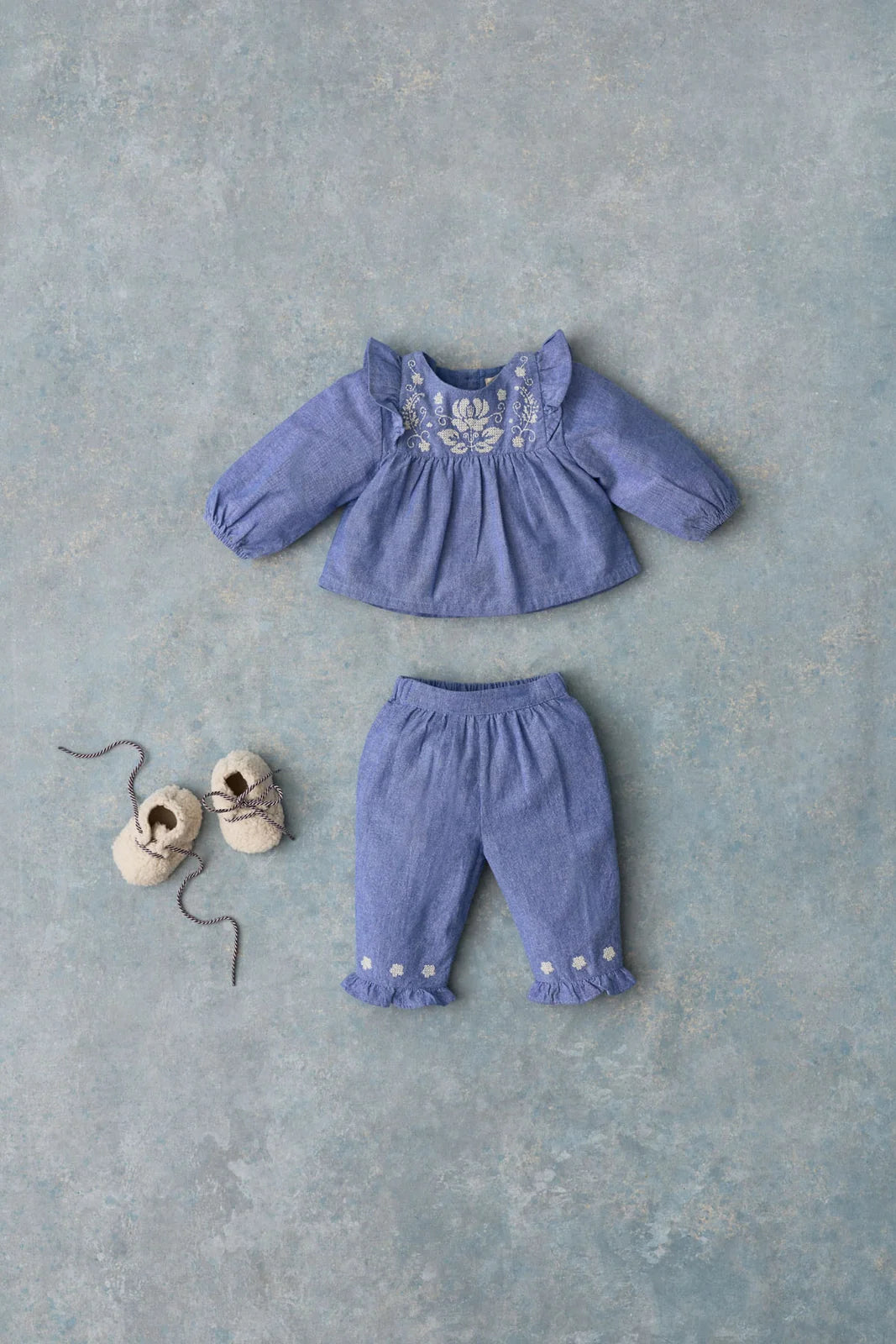 Mikan Denim Top - Light Blue