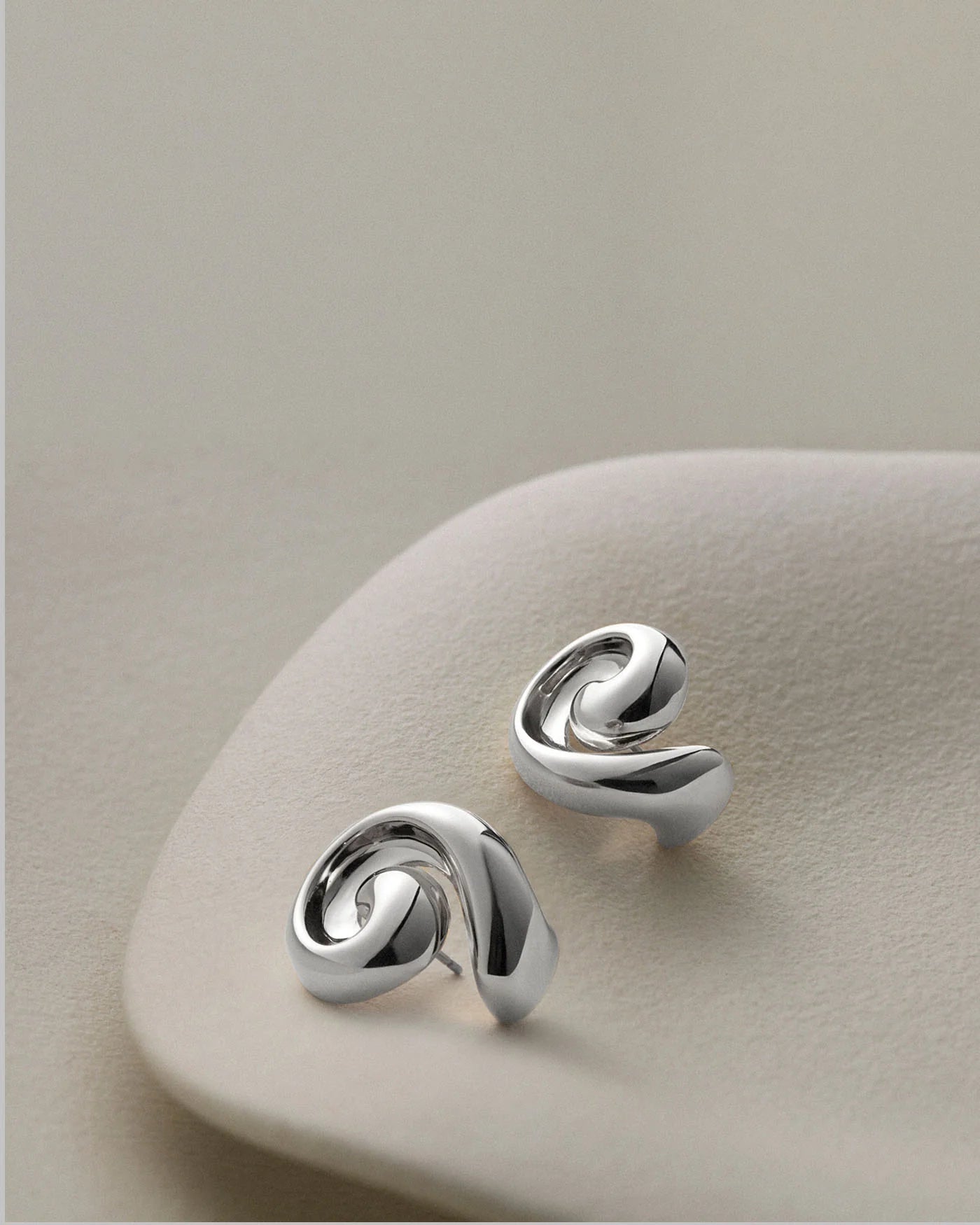 Gio Earrings - Sivler