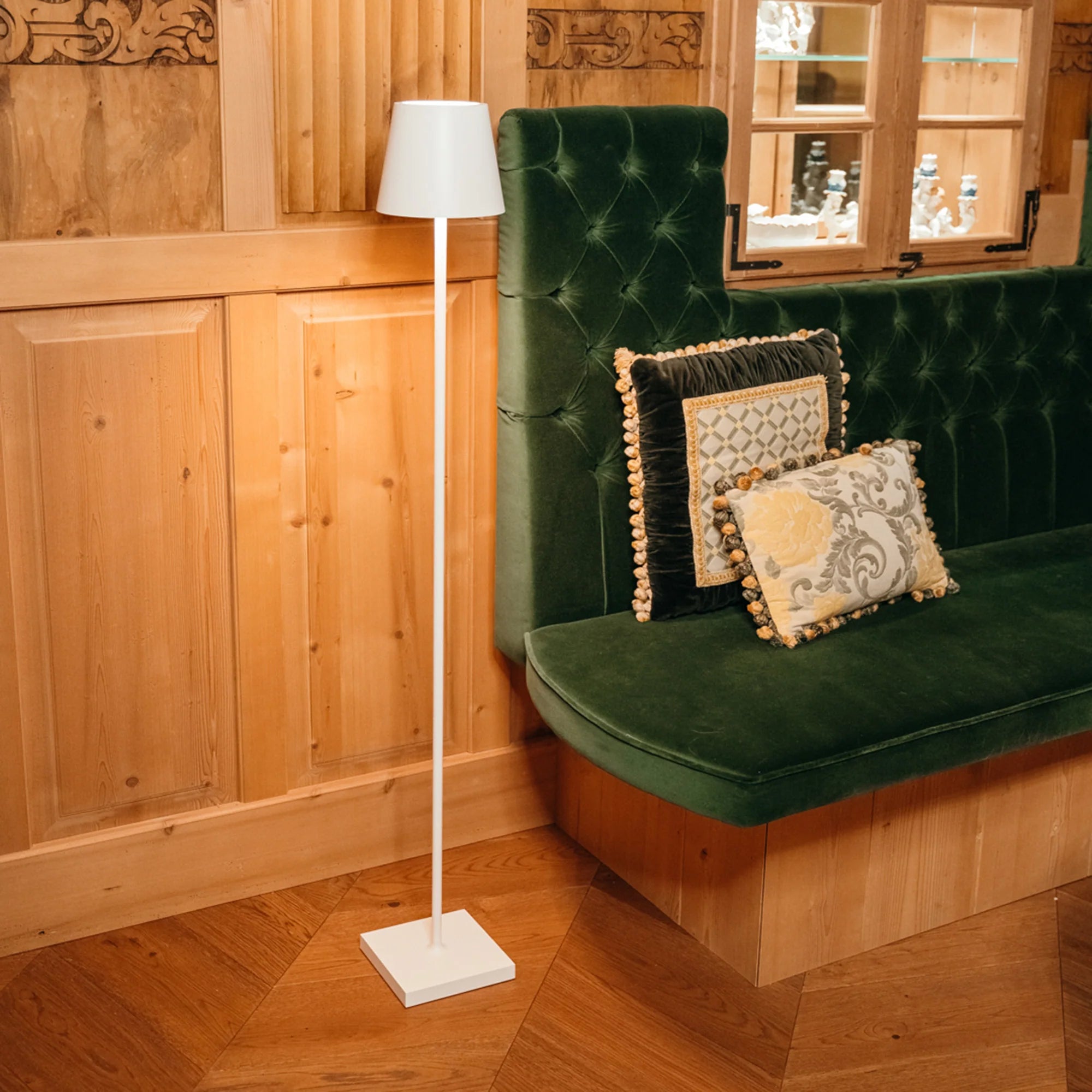 Poldina Pro L Cordless Floor Lamp - White