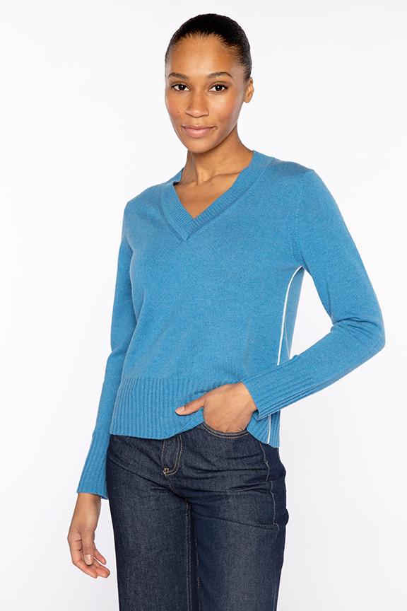 Tipped Vee Neck Sweater - Black