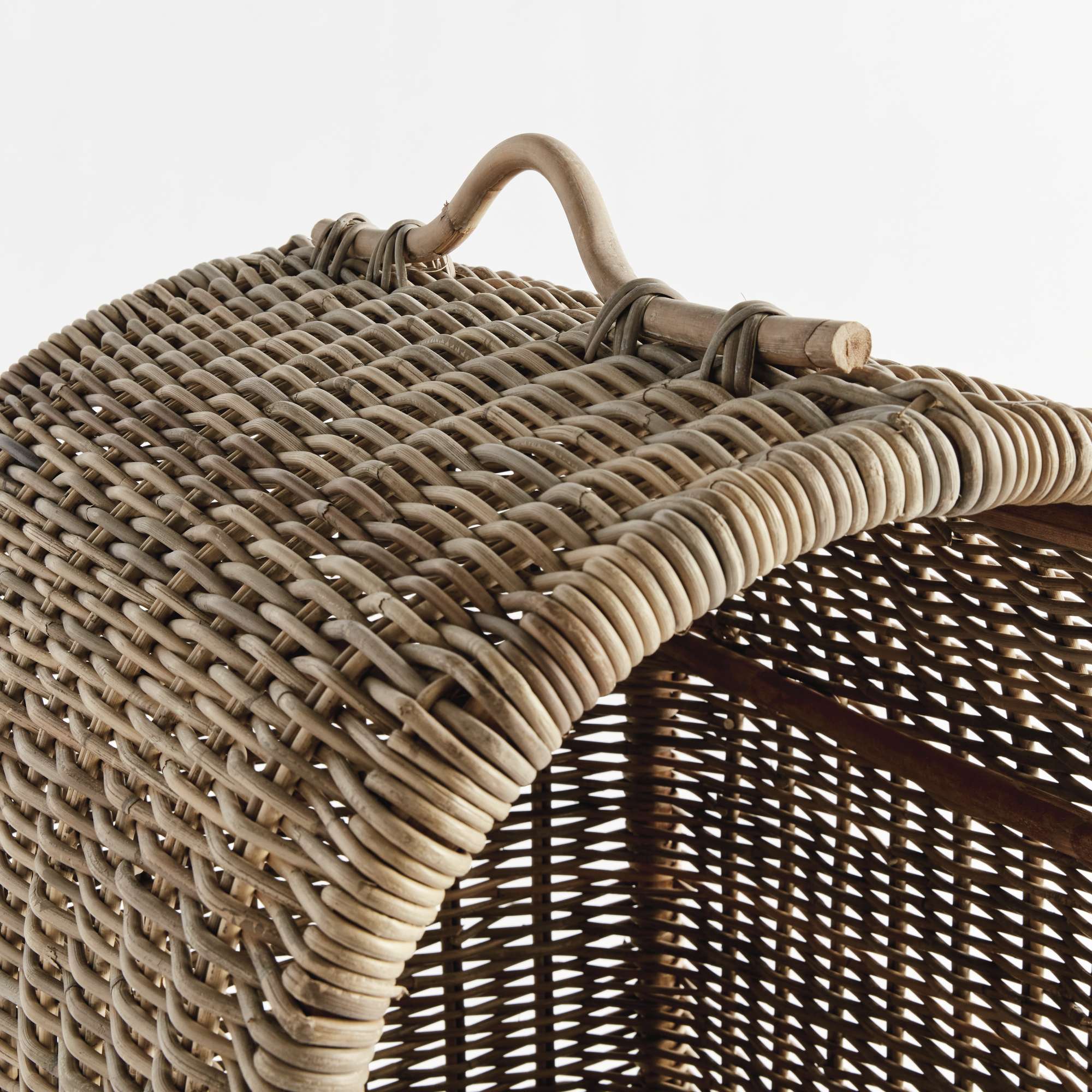 Canopy Pet Bed