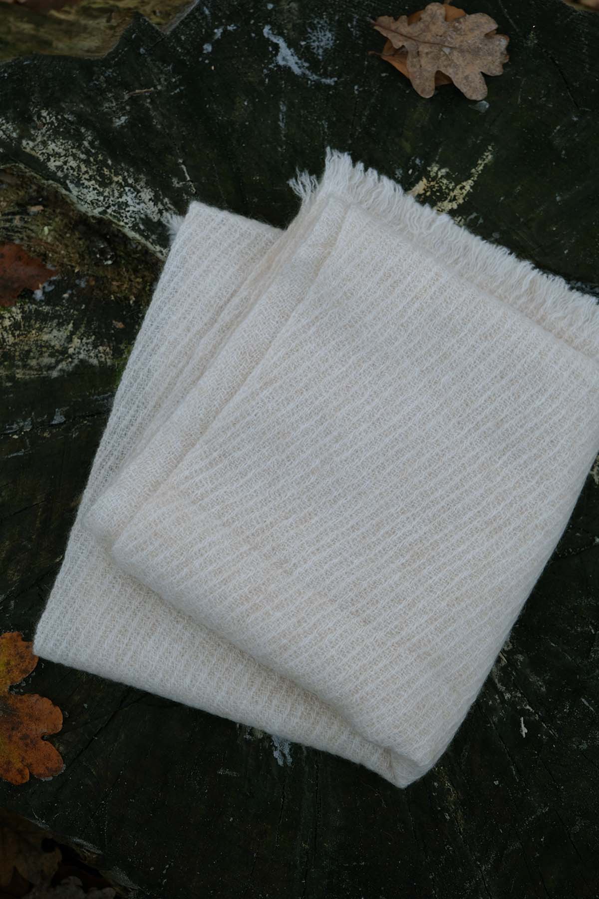 Traveller Plain Cashmere Scarf - Ivory