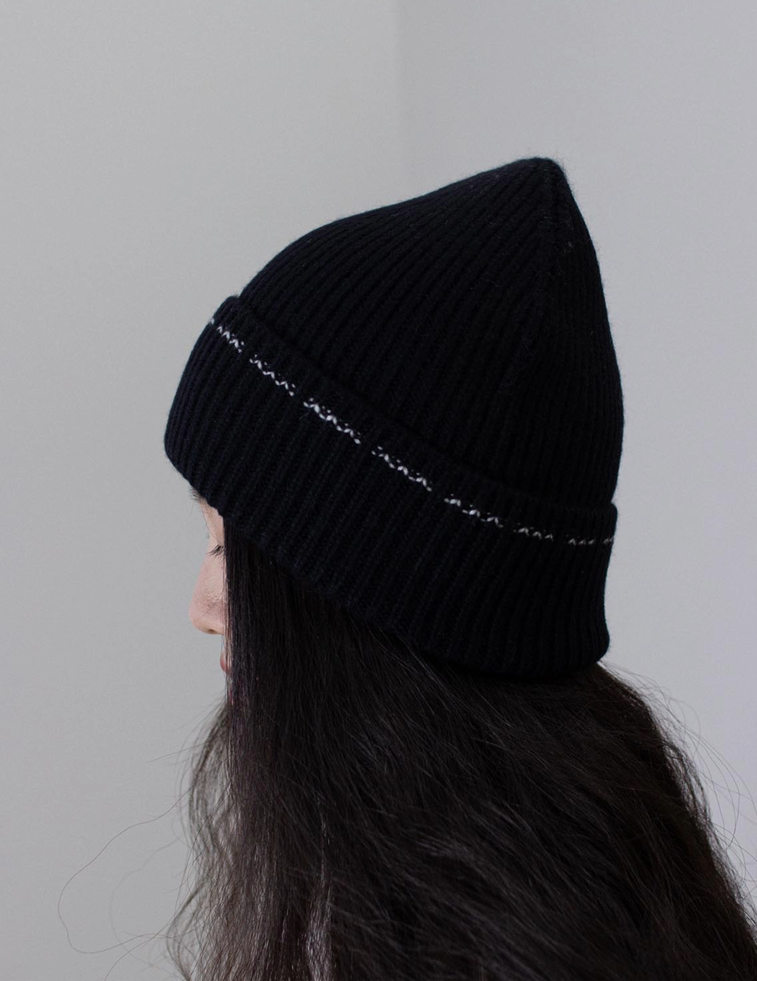 Ring Ribbed Cashmere Beanie - Black