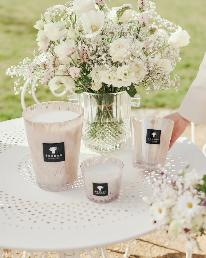 White Pearls Candle - Signature