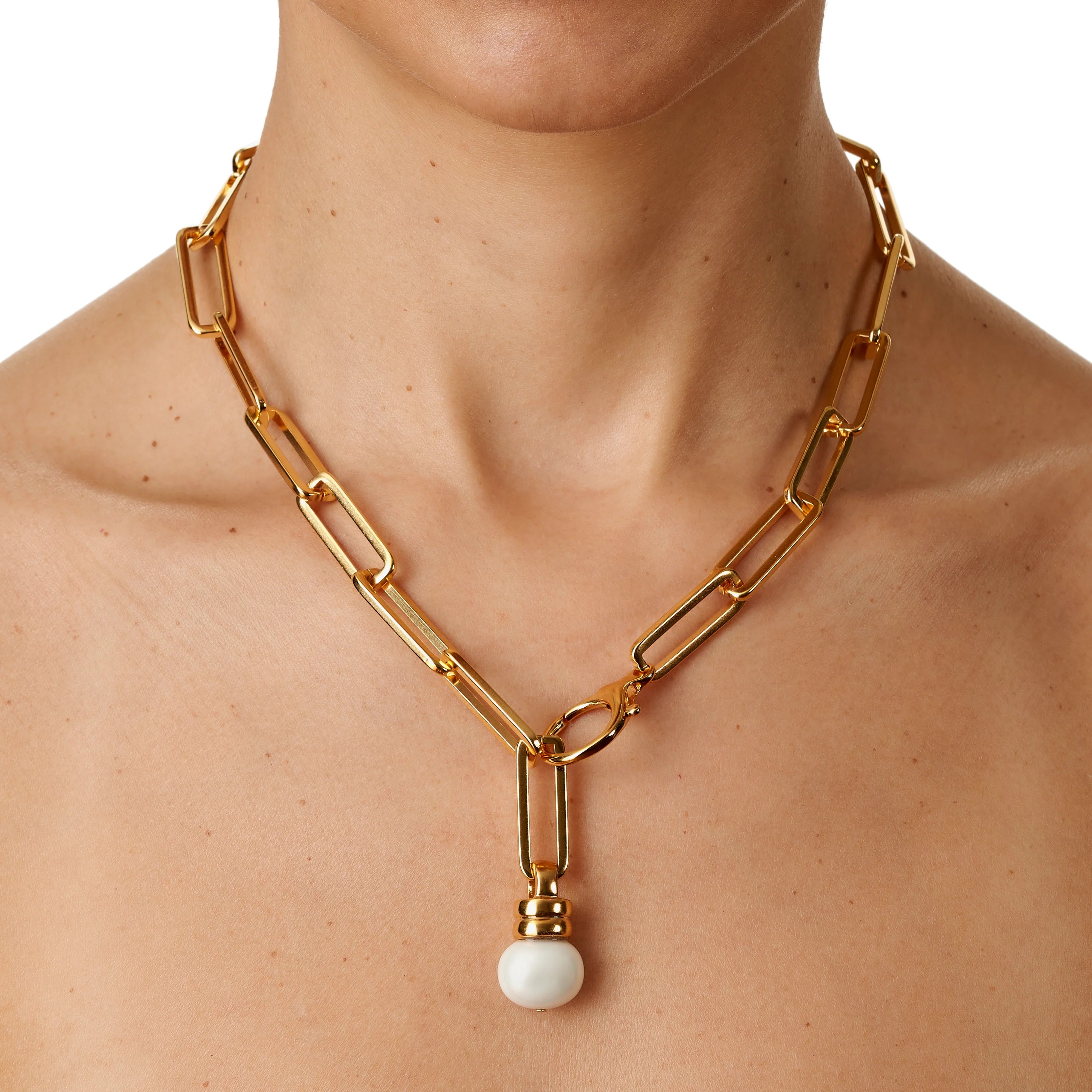 Box Link and Pearl Pendant