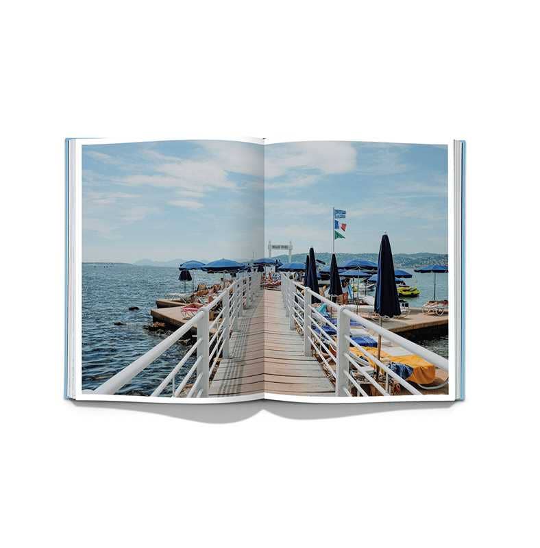 Simon & Schuster - French Summer by Natalie Obradovich: Hardcover; 232 pages / English