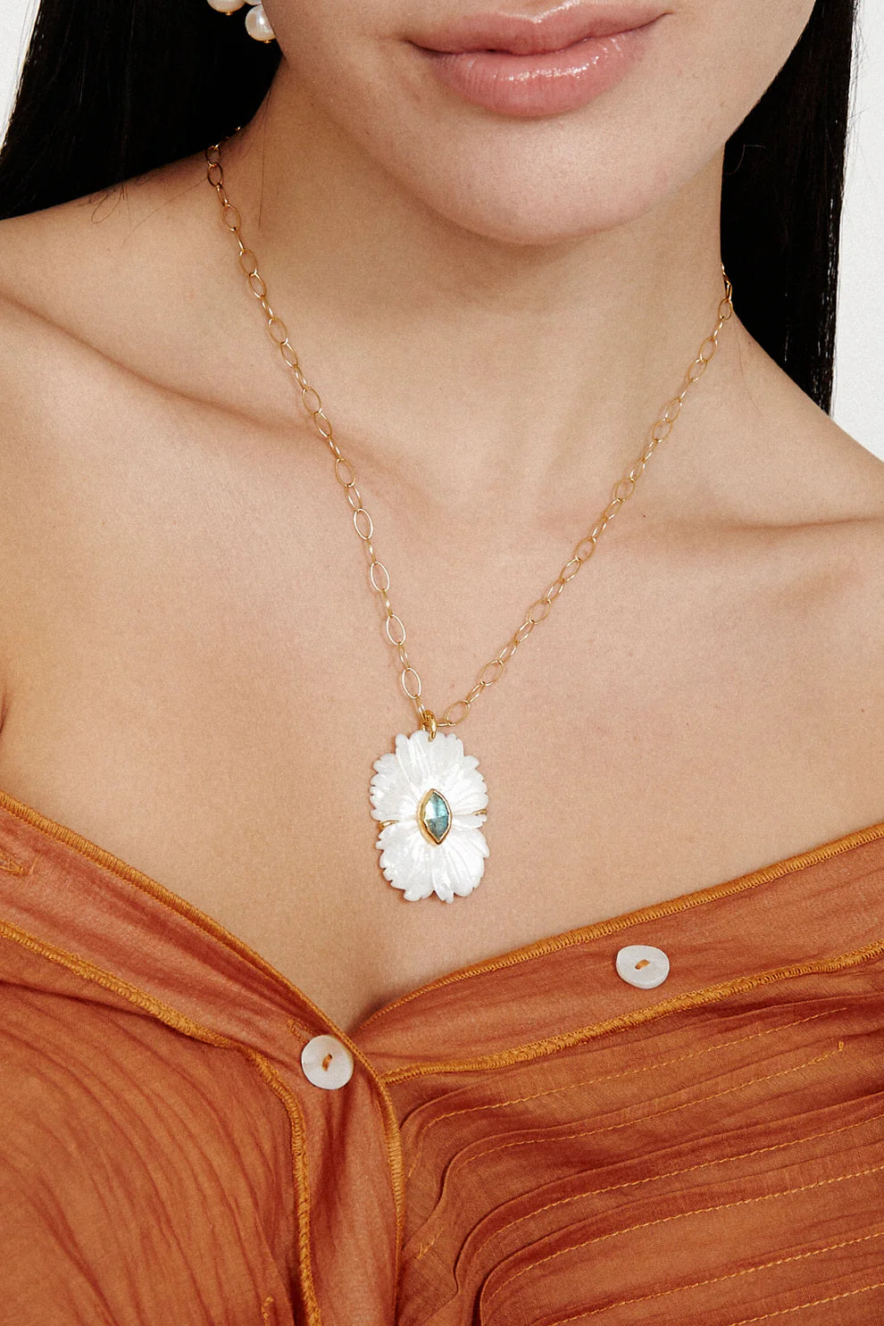 Magnolia Necklace - White MOP Mix