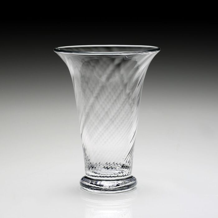 Waves Flower Vase 7½"