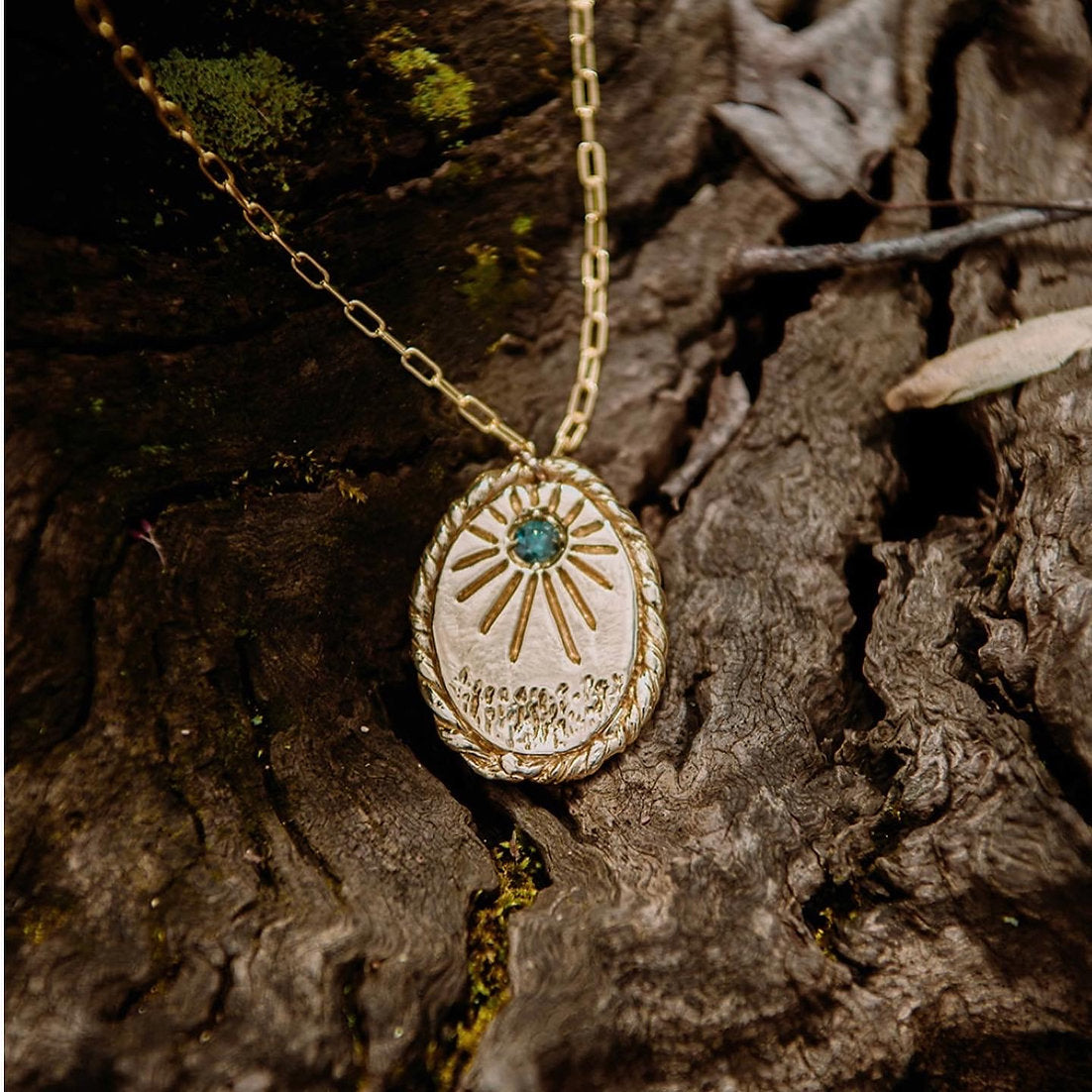 Sonder Pendant