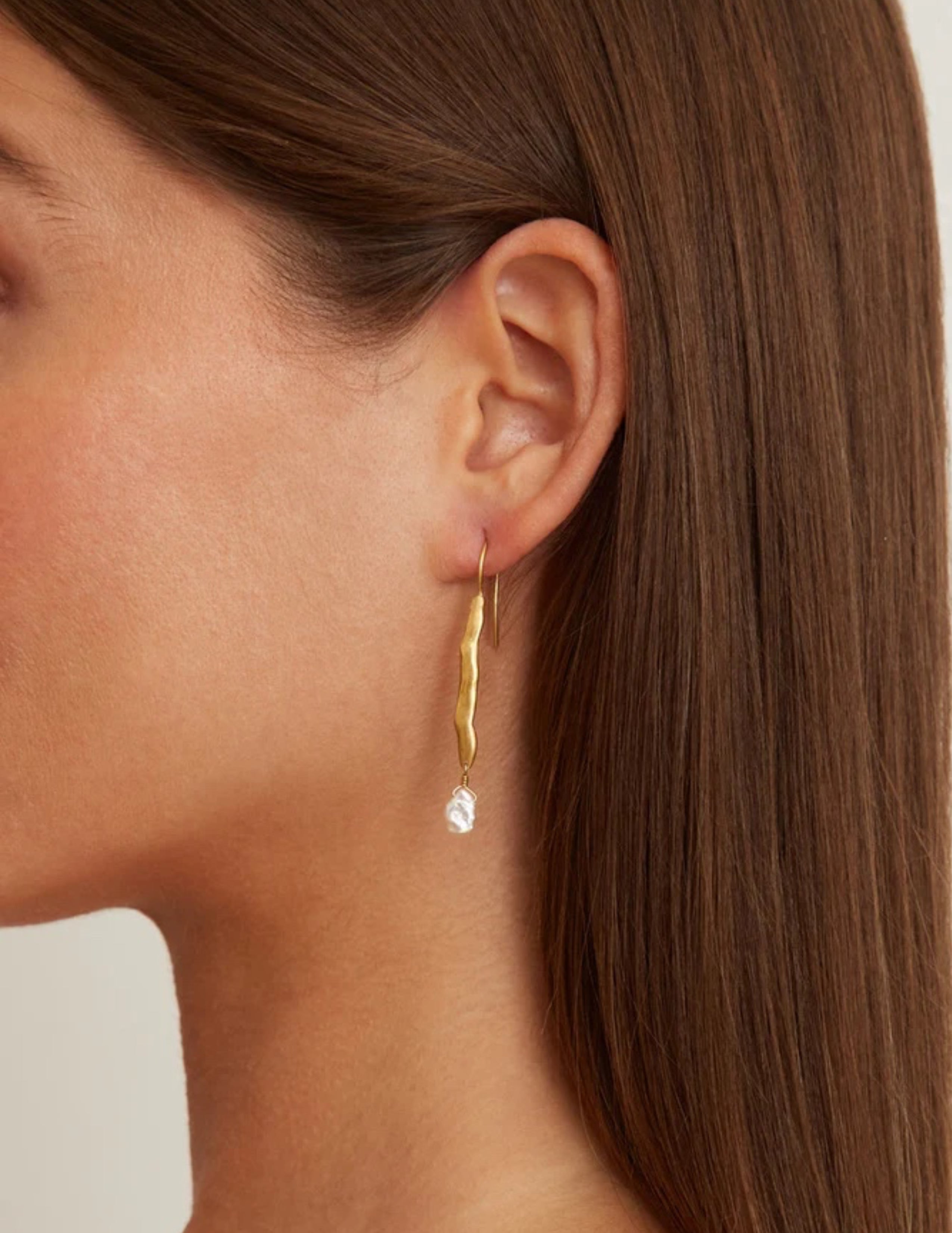 Gold Wave Pearl Drop Earrings - Labradorite